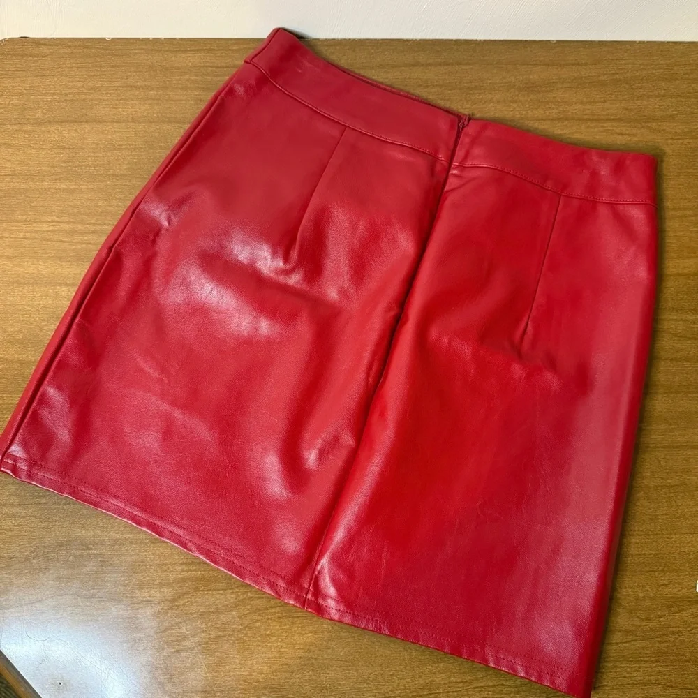 LULUS Sz XS Corte Red Vegan Leather Mini Skirt Going Out Date Night Valentines